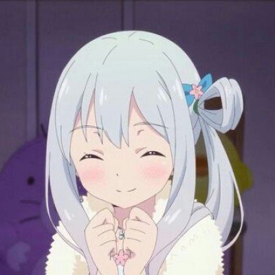 杨根思墓前摆放苏超奖杯